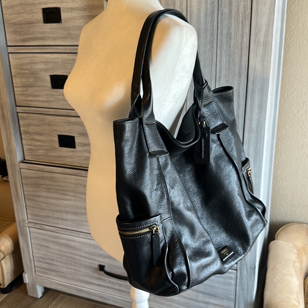 EUC Leather Fossil tote